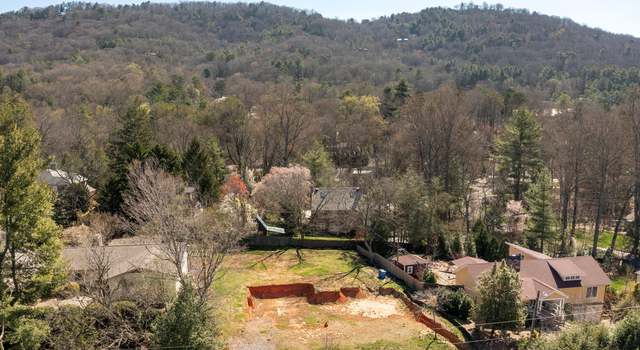 Photo of 253 Country Club Rd, Asheville, NC 28804
