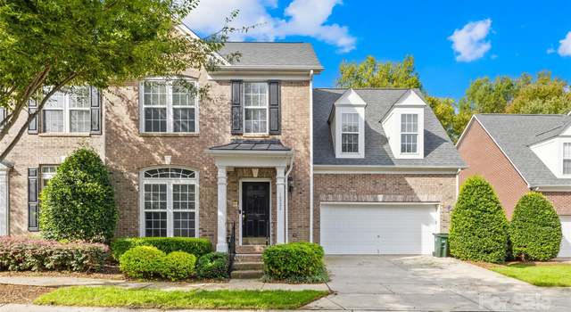 Photo of 10320 Berkeley Pond Dr, Charlotte, NC 28277