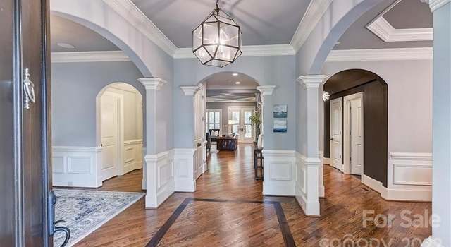 Photo of 2716 Roswell Ave, Charlotte, NC 28209
