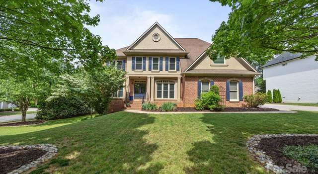 Photo of 18305 Dembridge Dr, Davidson, NC 28036