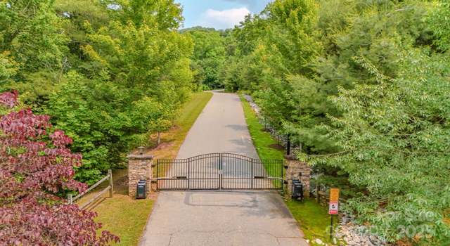 Photo of 31 Balsamwood Rd, Leicester, NC 28748