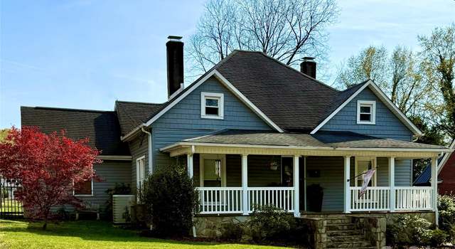 Photo of 705 3rd Ave NW, Hickory, NC 28601