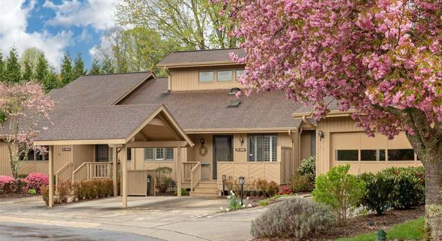 Photo of 203 Wild Oak Ln, Hendersonville, NC 28791