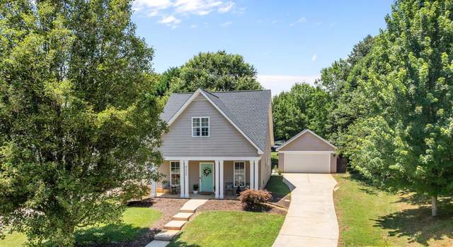 Photo of 8225 Ballymore Ct, Huntersville, NC 28078