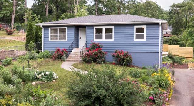 Photo of 12 Canterbury Rd, Asheville, NC 28805