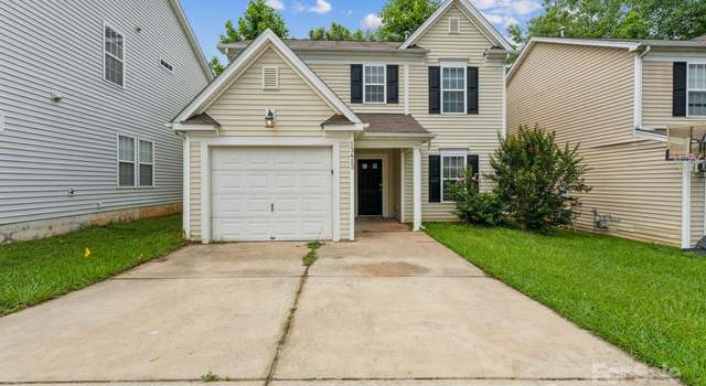 Photo of 13413 Golden Apple Ct, Charlotte, NC 28215