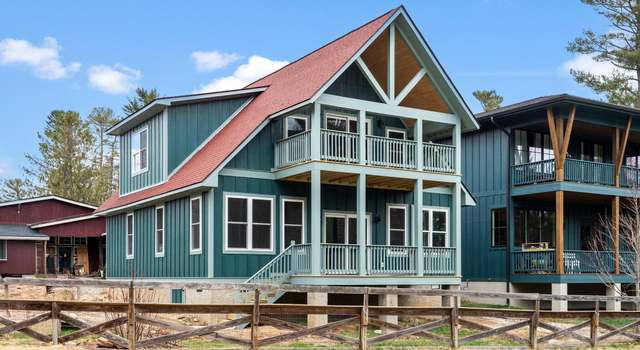 Photo of 111 Waterlily Dr, Flat Rock, NC 28731