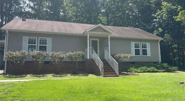 Photo of 136 Lantern Ct, Mount Gilead, NC 27371