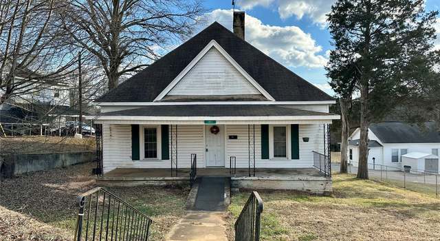 Photo of 161 20th Ave SW, Hickory, NC 28602