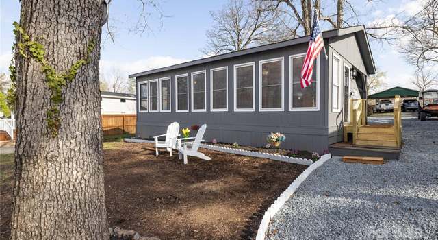 Photo of 167 Holly Harbor Trl Unit 169/170, Mount Gilead, NC 27306