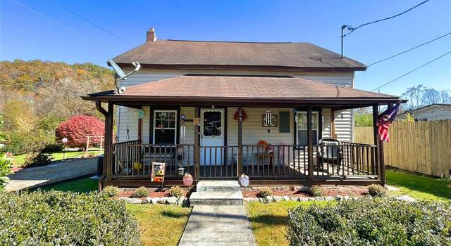 Photo of 52 Burnt Rd, Rosman, NC 28772