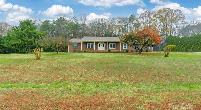 Photo of 240 Quail Dr, Salisbury, NC 28147