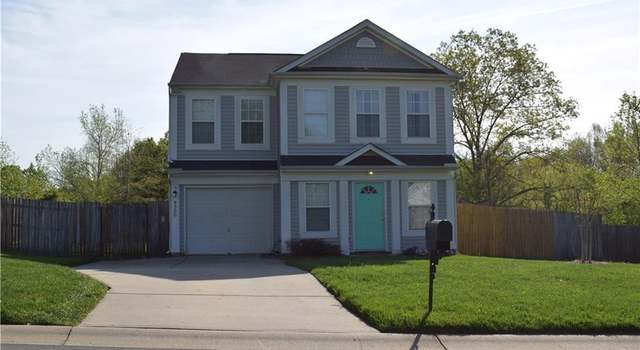Photo of 9300 Tiger Lily Ln, Charlotte, NC 28215