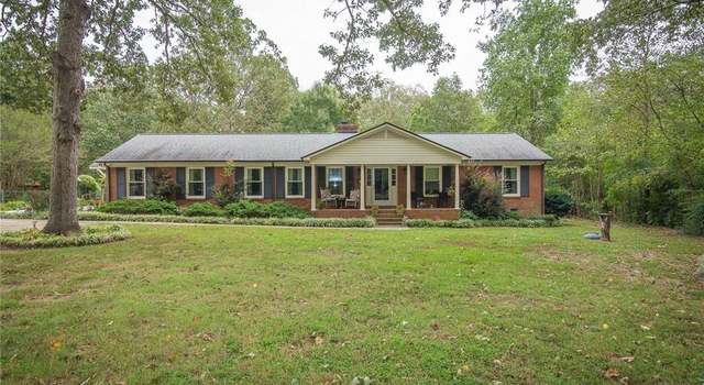Photo of 1105 White Oaks Cir, Monroe, NC 28112