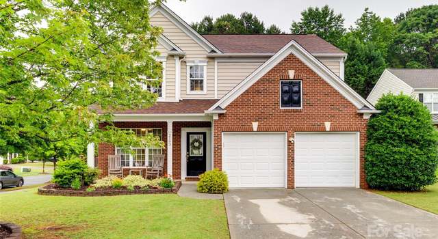 Property at 2103 Cantata Ct, Matthews, NC 28105, 4 beds, 2.5 baths