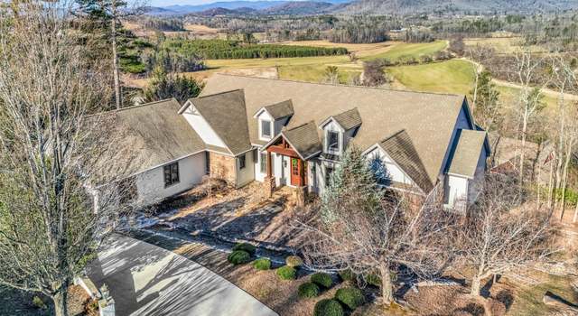 Photo of 143 Lindsley Ct, Hendersonville, NC 28792