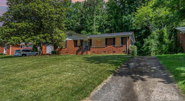 Photo of 3939 Sheffield Dr, Charlotte, NC 28205