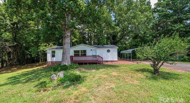 Photo of 6400 Raven Hill Dr, Hickory, NC 28602