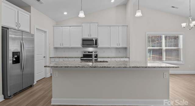 Photo of 127 Tradesmen Trl, Troutman, NC 28166