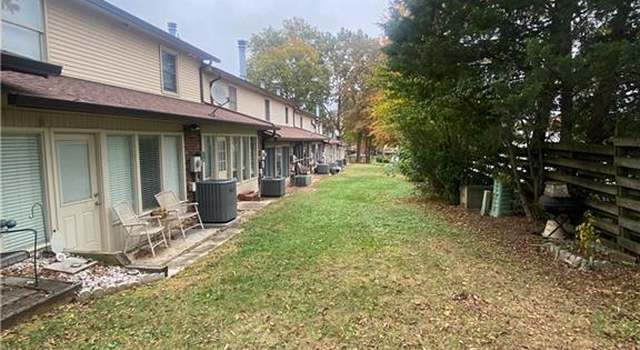 Photo of 1330 5th St NE #207, Hickory, NC 28601
