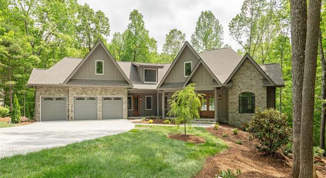 Photo of 30 Farwood Ct, Flat Rock, NC 28731