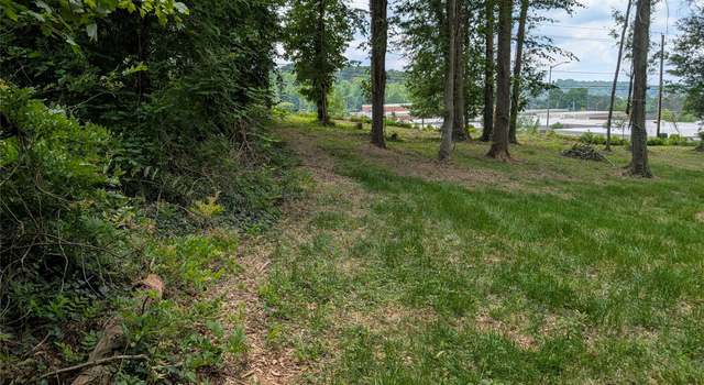 Photo of 710 Bouchelle Rd, Morganton, NC 28655