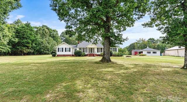 Photo of 128 10th St NE, Hildebran, NC 28637