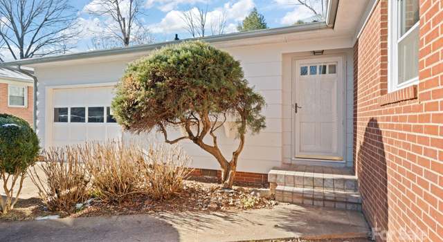 Photo of 311 Foxcroft Dr, Winston Salem, NC 27103