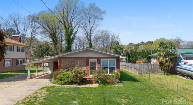 Photo of 207 N Sims St, Kings Mountain, NC 28086