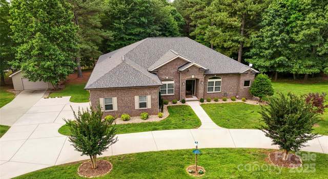 Photo of 106 Pier Point Dr, Stony Point, NC 28678