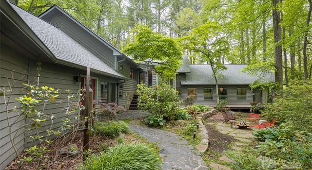 Photo of 14 Oak Hollow Dr, Asheville, NC 28805