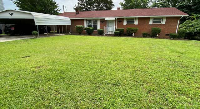 Photo of 13427 Homewood Dr, Charlotte, NC 28262