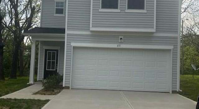 Photo of 631 S Elm St, Statesville, NC 28677