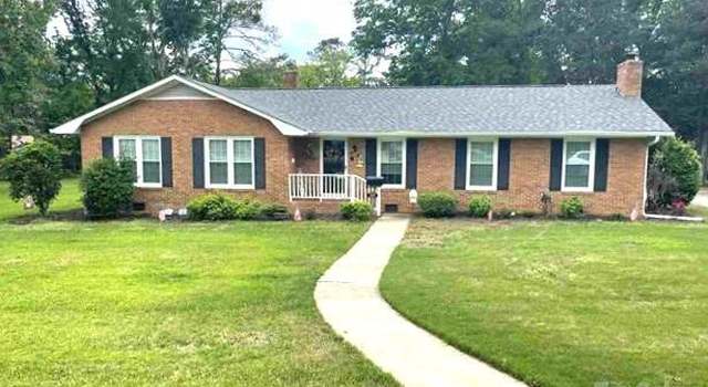 Photo of 107 Calhoun Dr, Cheraw, SC 29520