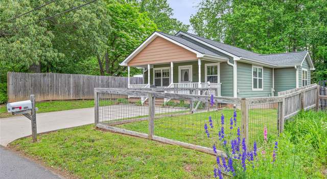 Photo of 152 Marietta St, Asheville, NC 28803