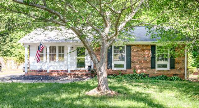 Photo of 1115 Grovewood Dr, Charlotte, NC 28208