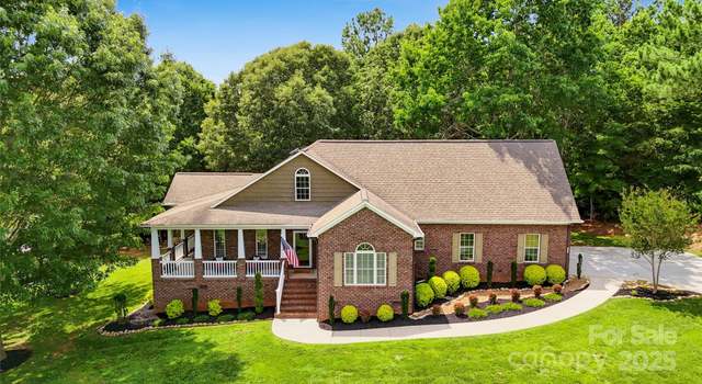 Photo of 234 Rivercliff Dr, Stony Point, NC 28678
