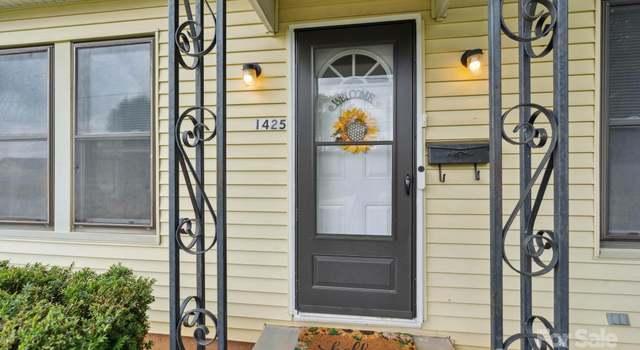 Photo of 1425 3rd Street Pl NE, Hickory, NC 28601
