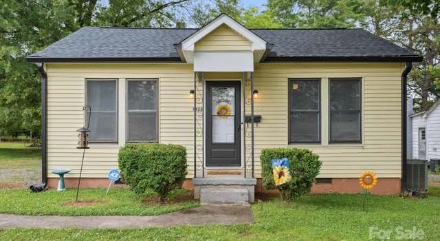 Photo of 1425 3rd Street Pl NE, Hickory, NC 28601