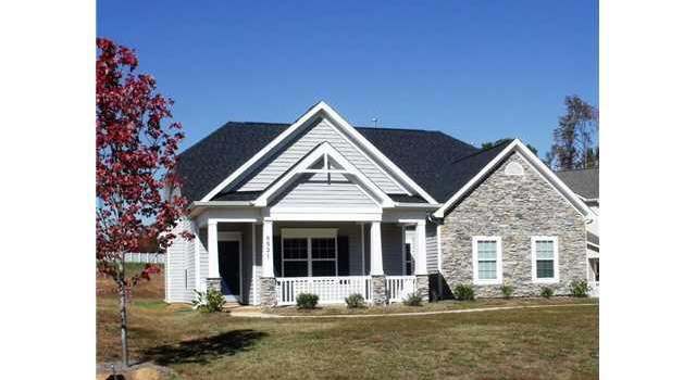 Photo of 6521 Fieldstone Manor Dr, Matthews, NC 28105