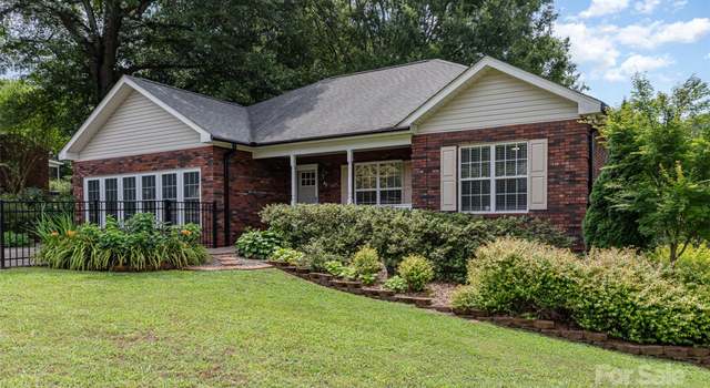 Property at 43 Paddington Dr SW, Concord, NC 28025, 5 beds, 3 baths