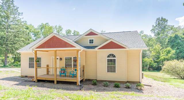 Photo of 152 Ben Lippen Rd, Asheville, NC 28806