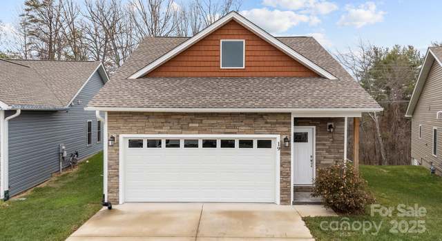 Photo of 19 Sage Crest Loop, Weaverville, NC 28787