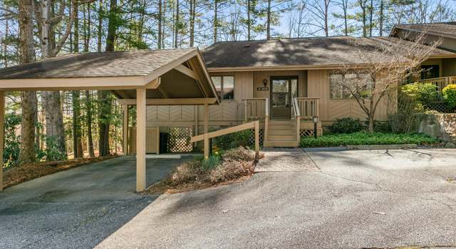 Photo of 202 Water Oak Ln #202, Hendersonville, NC 28791