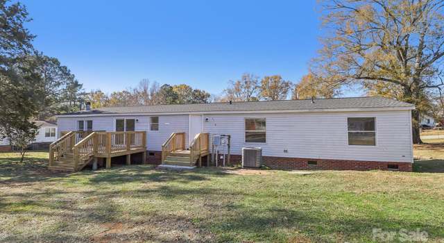 Photo of 2315 Circle Dr, Great Falls, SC 29055