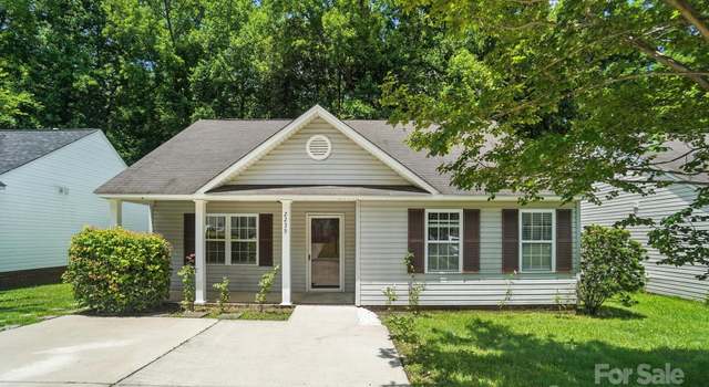 Photo of 2239 Blue Hampton Ln, Charlotte, NC 28213