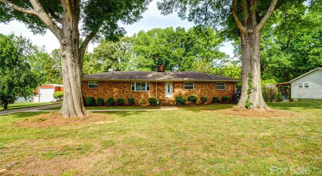 Photo of 2824 Larry Dr, Charlotte, NC 28214