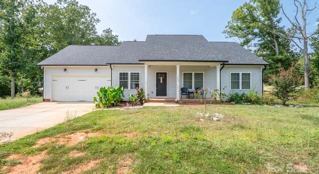 Photo of 1700 Ivey Ct, Maiden, NC 28650