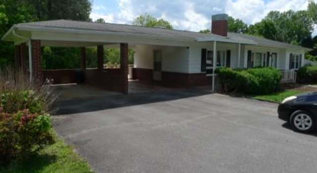 Photo of 104 S Main St, Jonesville, NC 28642