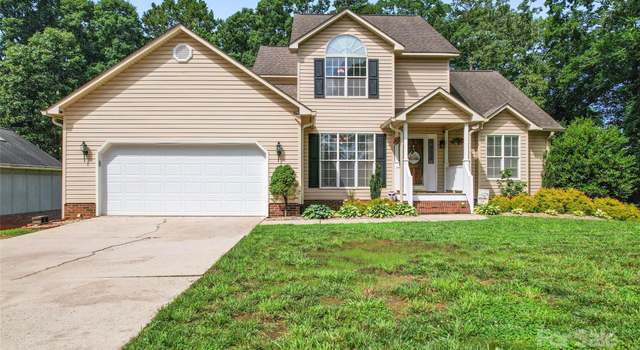 Photo of 1701 Whitney Ln, Salisbury, NC 28146